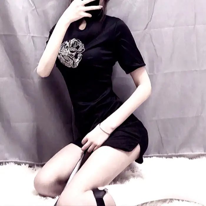 加美拉对深海怪兽吉古拉